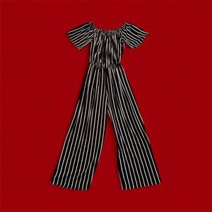 Striped Off-the-Shoulder Romper – Effortless Style Meets Everyday Comfort